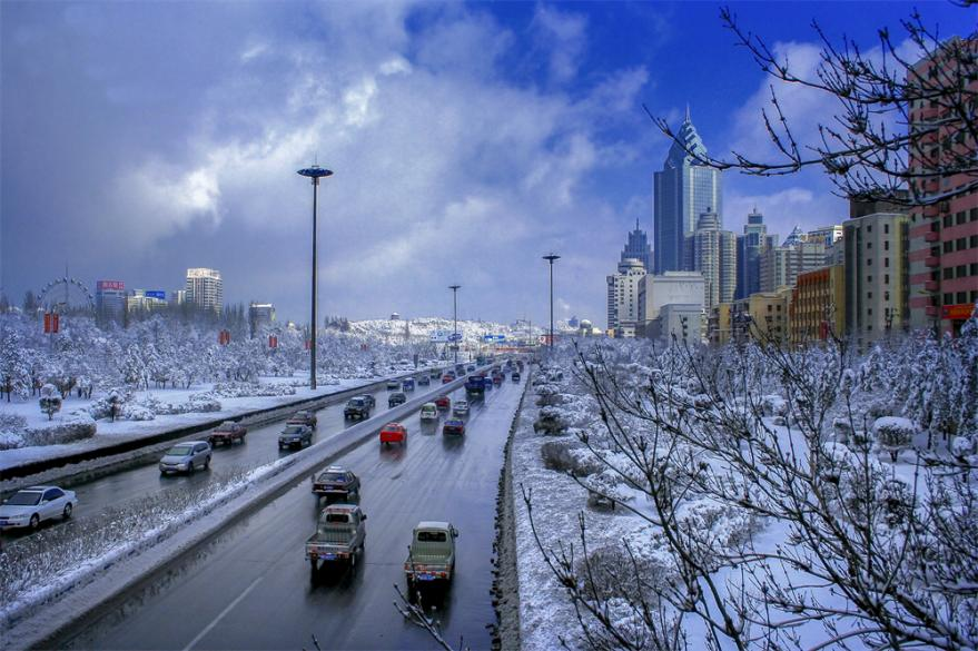 雪后的烏魯木齊。劉元攝